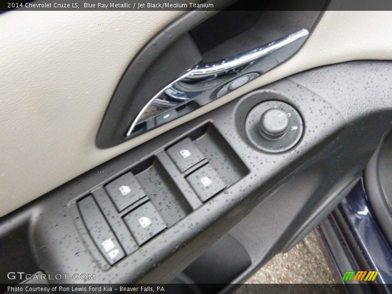 Blue Ray Metallic / Jet Black/Medium Titanium 2014 Chevrolet Cruze LS