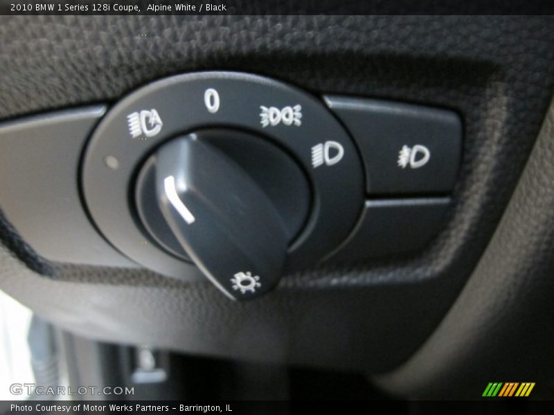 Alpine White / Black 2010 BMW 1 Series 128i Coupe