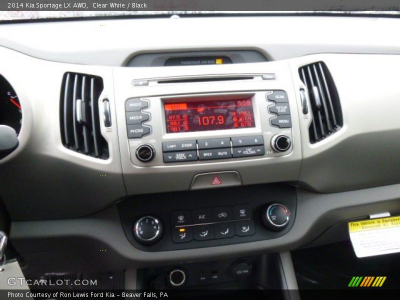 Clear White / Black 2014 Kia Sportage LX AWD