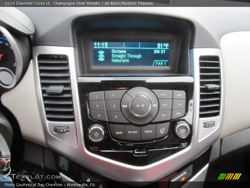 Champagne Silver Metallic / Jet Black/Medium Titanium 2014 Chevrolet Cruze LS