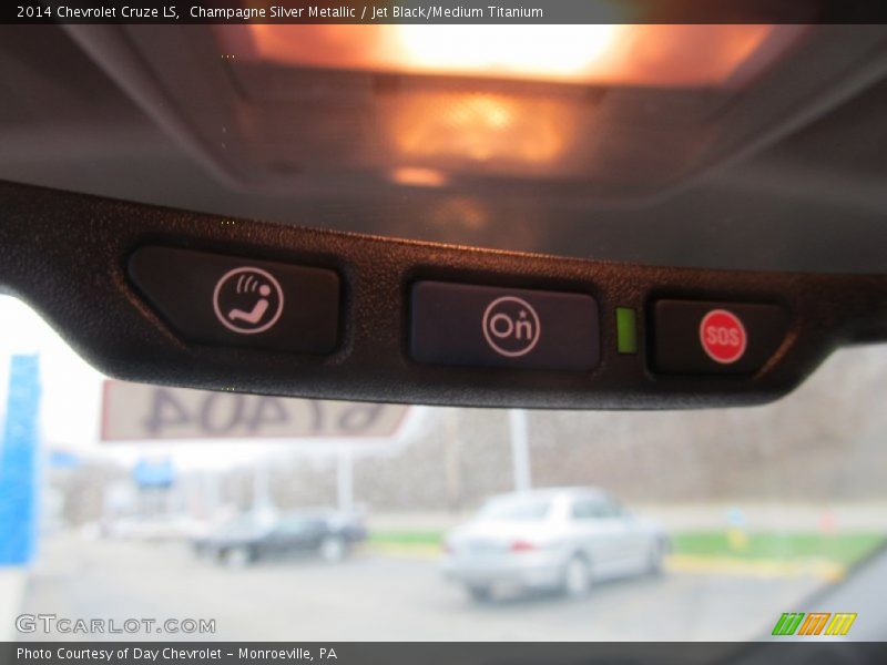 Champagne Silver Metallic / Jet Black/Medium Titanium 2014 Chevrolet Cruze LS