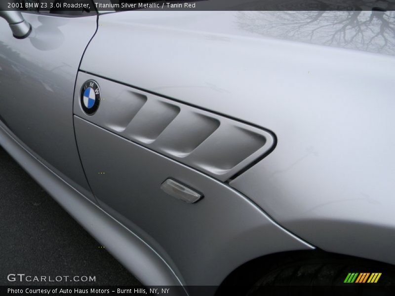 Titanium Silver Metallic / Tanin Red 2001 BMW Z3 3.0i Roadster