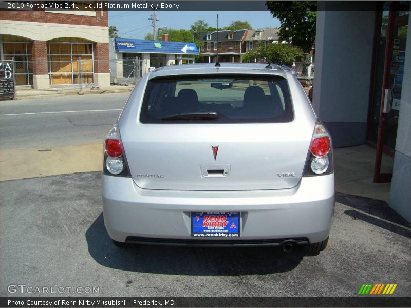 Liquid Platinum Metallic / Ebony 2010 Pontiac Vibe 2.4L