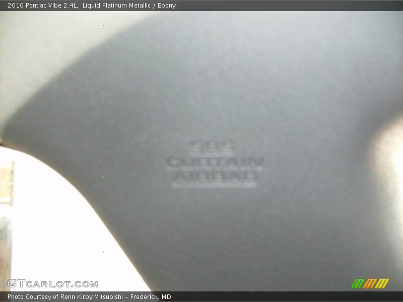 Liquid Platinum Metallic / Ebony 2010 Pontiac Vibe 2.4L