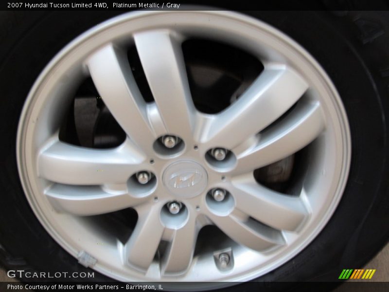 Platinum Metallic / Gray 2007 Hyundai Tucson Limited 4WD