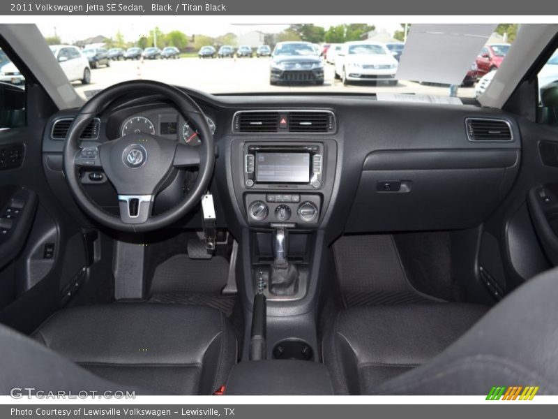 Black / Titan Black 2011 Volkswagen Jetta SE Sedan