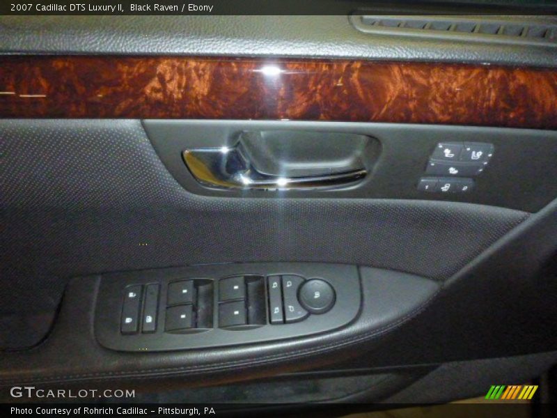 Black Raven / Ebony 2007 Cadillac DTS Luxury II
