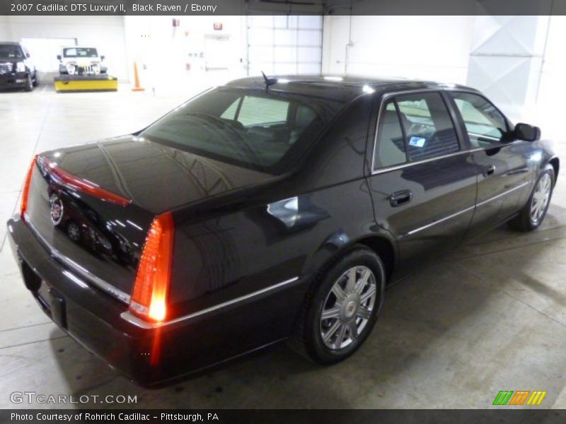 Black Raven / Ebony 2007 Cadillac DTS Luxury II