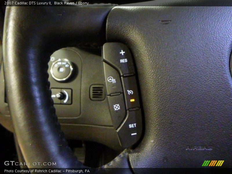 Black Raven / Ebony 2007 Cadillac DTS Luxury II