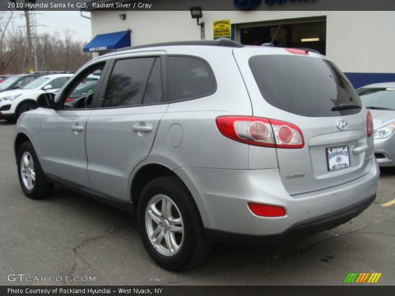 Radiant Silver / Gray 2010 Hyundai Santa Fe GLS