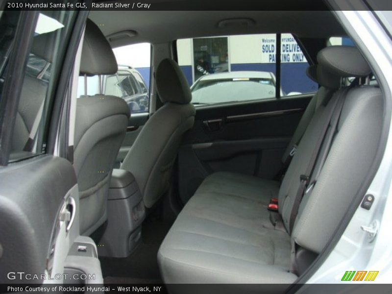 Radiant Silver / Gray 2010 Hyundai Santa Fe GLS