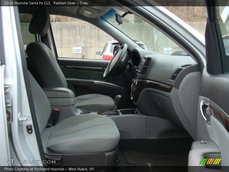 Radiant Silver / Gray 2010 Hyundai Santa Fe GLS