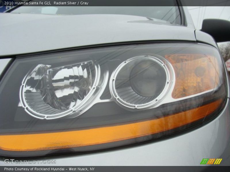 Radiant Silver / Gray 2010 Hyundai Santa Fe GLS