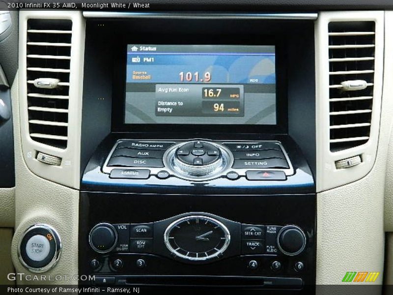 Controls of 2010 FX 35 AWD