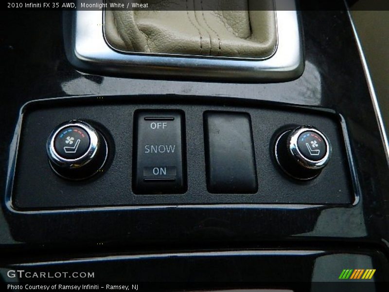 Moonlight White / Wheat 2010 Infiniti FX 35 AWD