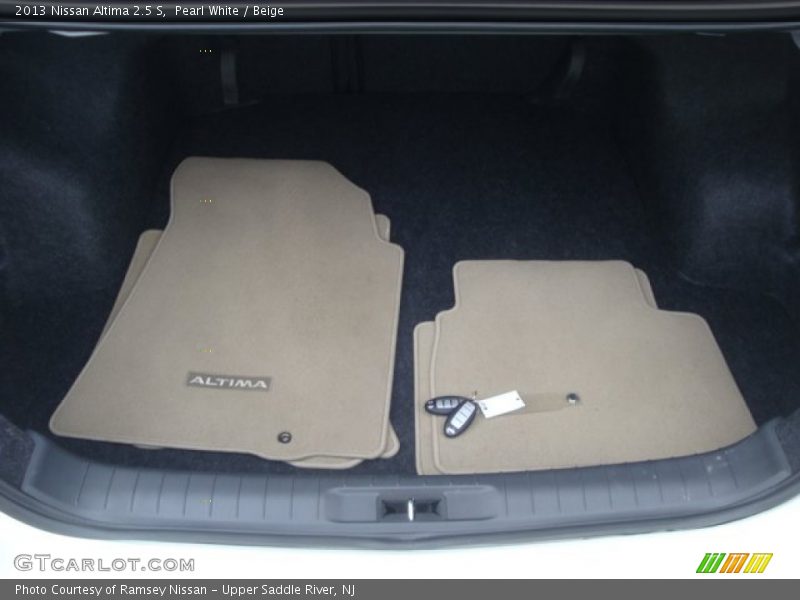 Pearl White / Beige 2013 Nissan Altima 2.5 S