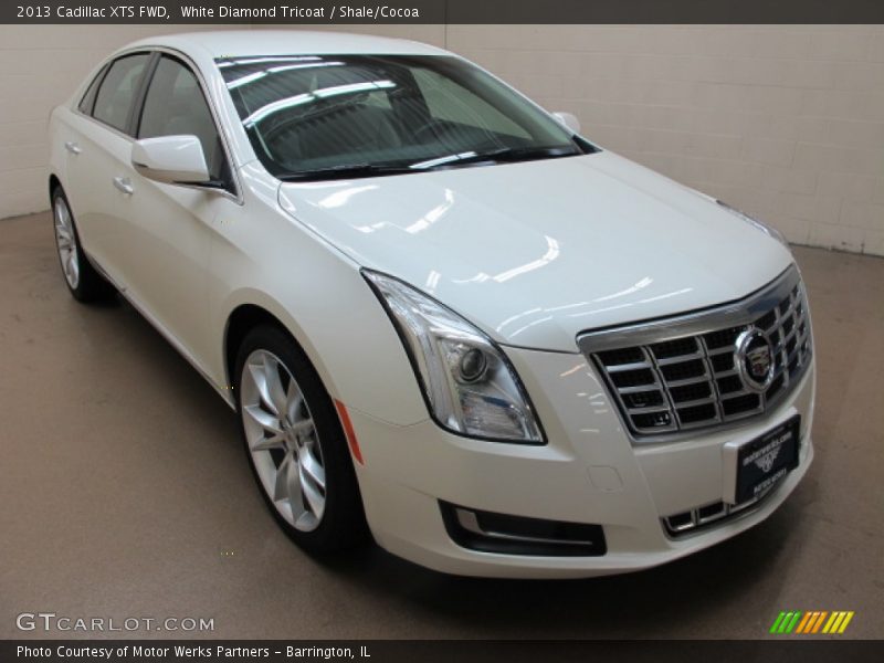 White Diamond Tricoat / Shale/Cocoa 2013 Cadillac XTS FWD