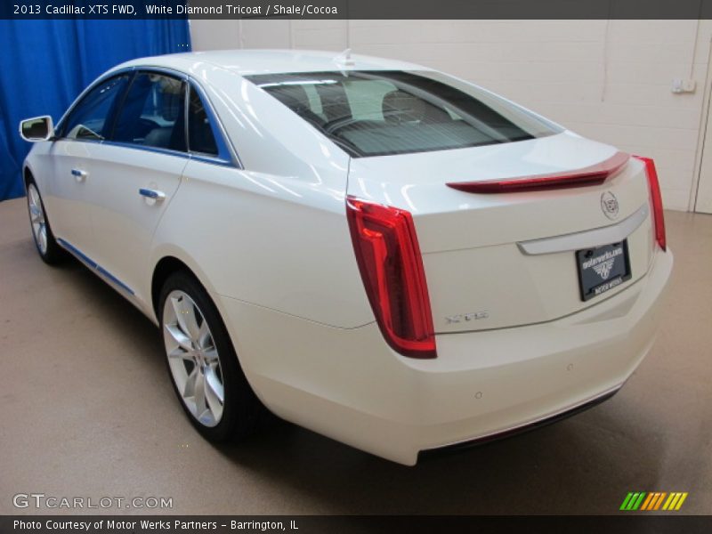 White Diamond Tricoat / Shale/Cocoa 2013 Cadillac XTS FWD