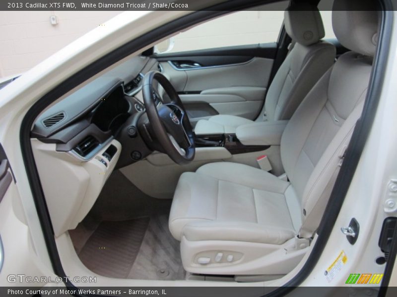 White Diamond Tricoat / Shale/Cocoa 2013 Cadillac XTS FWD