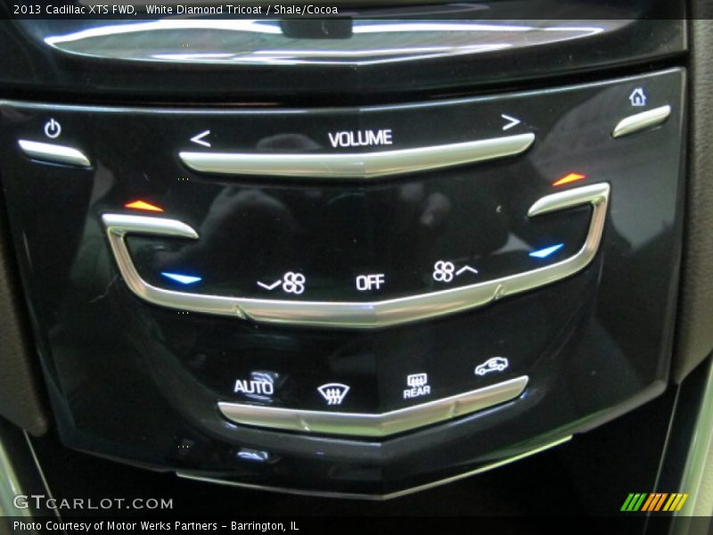 White Diamond Tricoat / Shale/Cocoa 2013 Cadillac XTS FWD