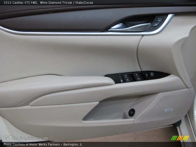 White Diamond Tricoat / Shale/Cocoa 2013 Cadillac XTS FWD