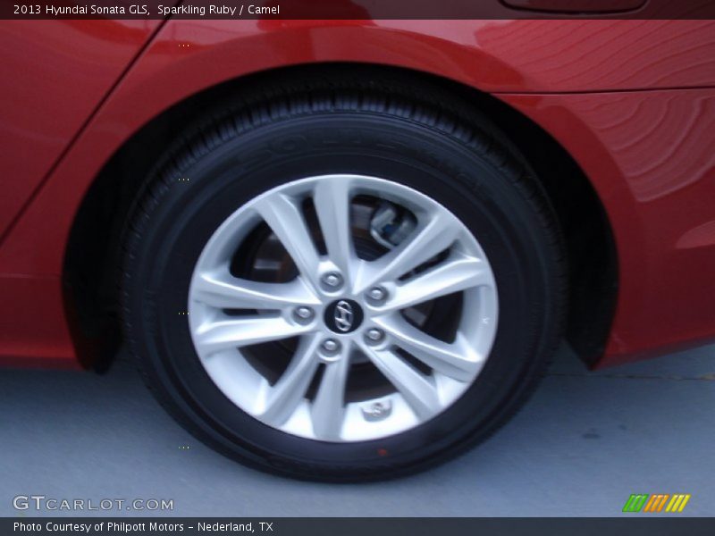 Sparkling Ruby / Camel 2013 Hyundai Sonata GLS