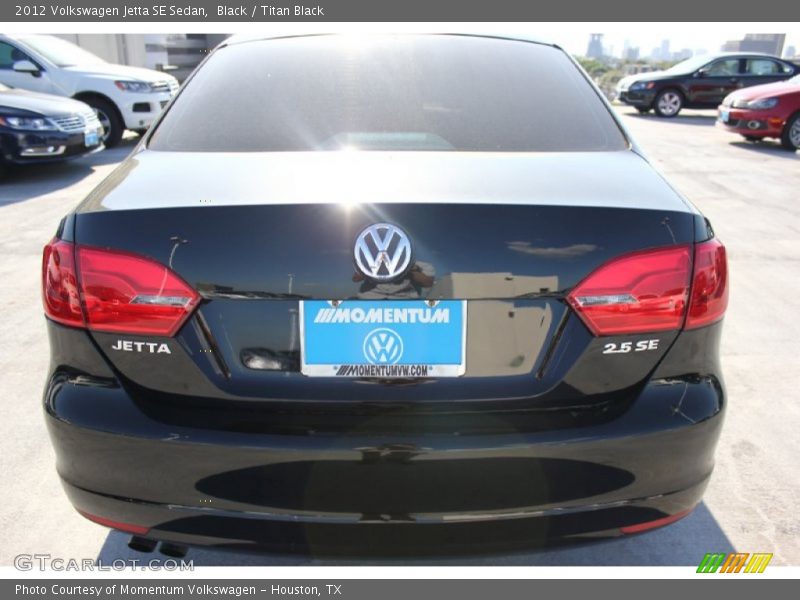 Black / Titan Black 2012 Volkswagen Jetta SE Sedan