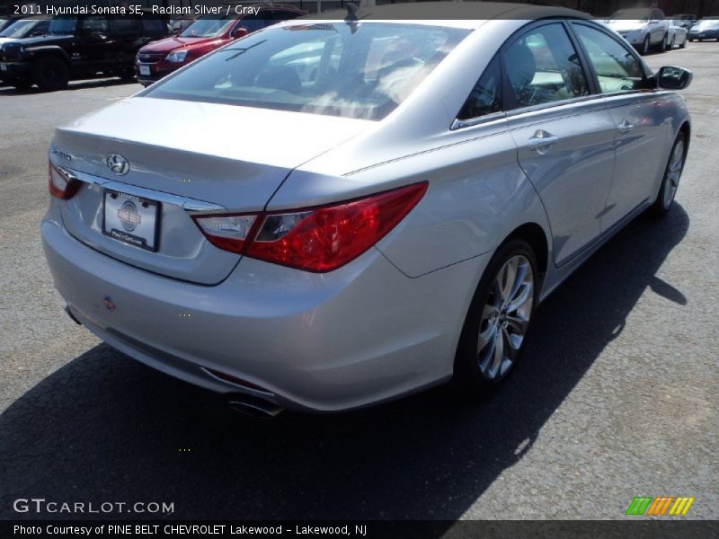 Radiant Silver / Gray 2011 Hyundai Sonata SE