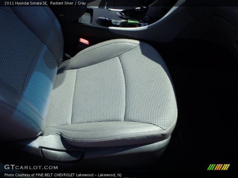 Radiant Silver / Gray 2011 Hyundai Sonata SE