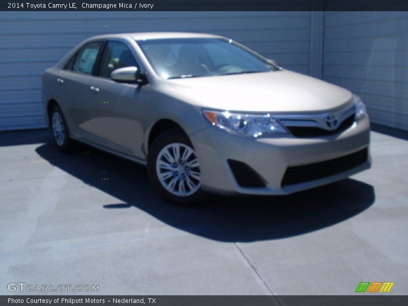 Champagne Mica / Ivory 2014 Toyota Camry LE