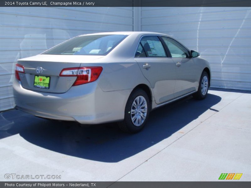 Champagne Mica / Ivory 2014 Toyota Camry LE