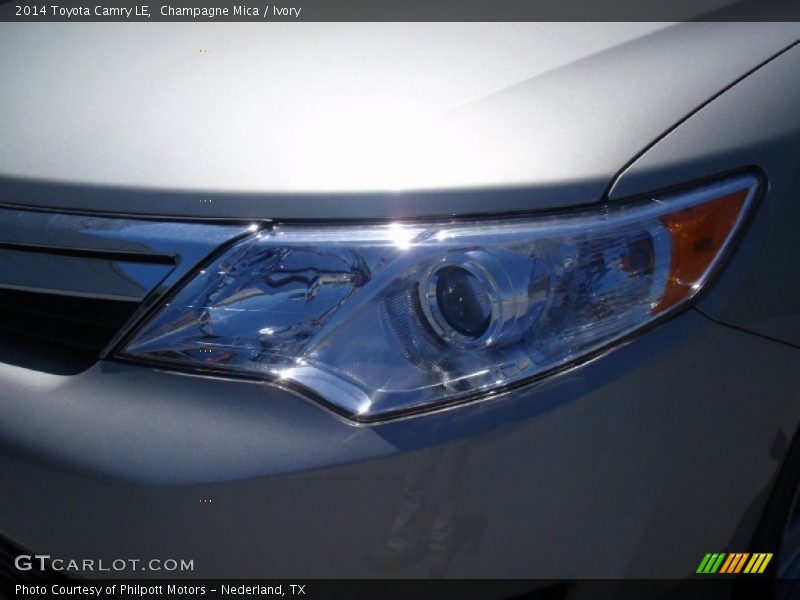Champagne Mica / Ivory 2014 Toyota Camry LE