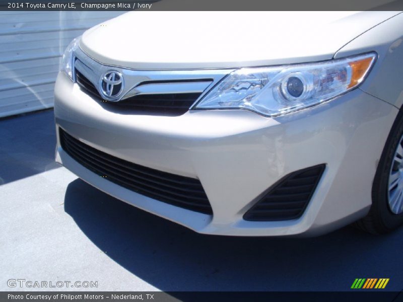 Champagne Mica / Ivory 2014 Toyota Camry LE