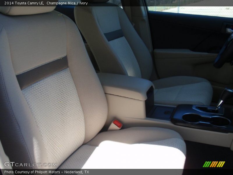 Champagne Mica / Ivory 2014 Toyota Camry LE