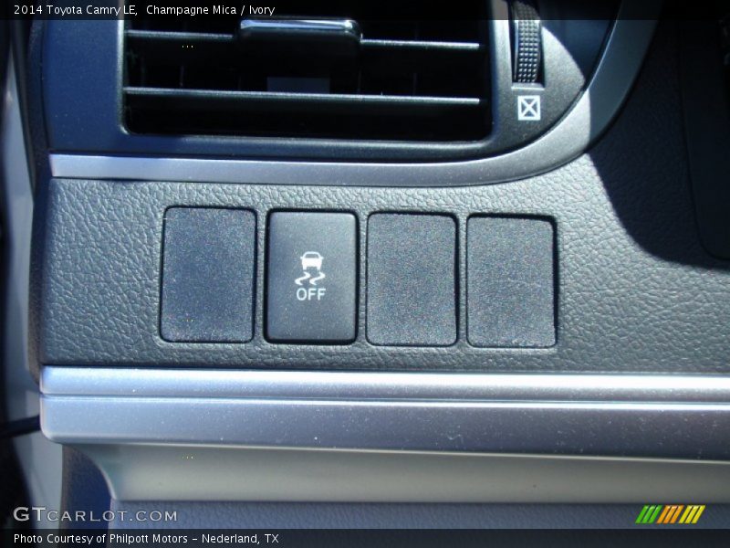 Champagne Mica / Ivory 2014 Toyota Camry LE