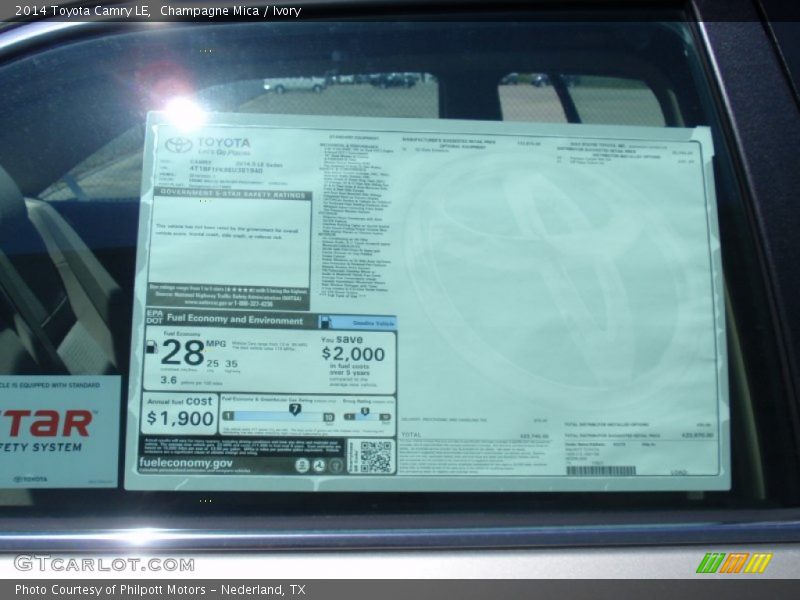 Champagne Mica / Ivory 2014 Toyota Camry LE