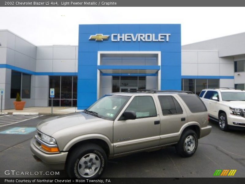 Light Pewter Metallic / Graphite 2002 Chevrolet Blazer LS 4x4