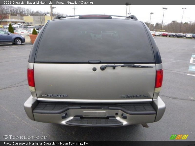 Light Pewter Metallic / Graphite 2002 Chevrolet Blazer LS 4x4