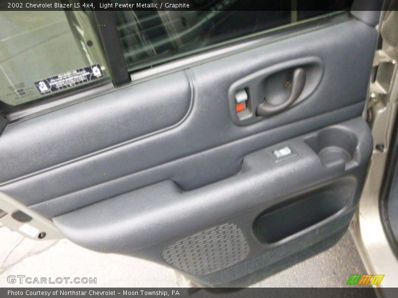 Light Pewter Metallic / Graphite 2002 Chevrolet Blazer LS 4x4