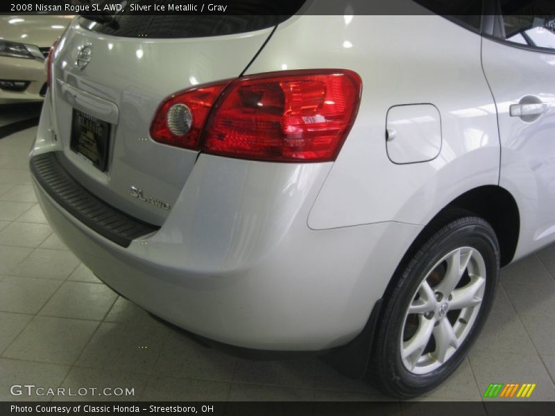 Silver Ice Metallic / Gray 2008 Nissan Rogue SL AWD