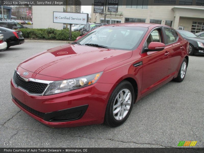 Front 3/4 View of 2011 Optima LX