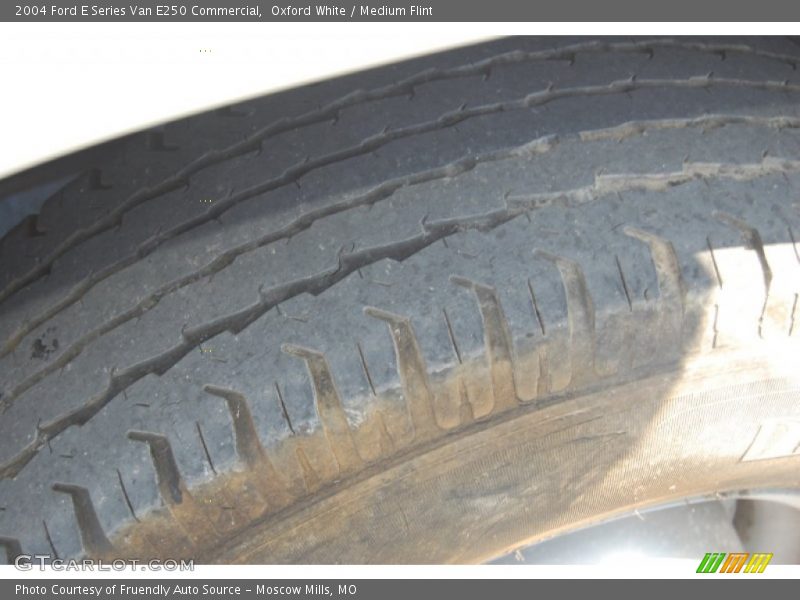 Oxford White / Medium Flint 2004 Ford E Series Van E250 Commercial