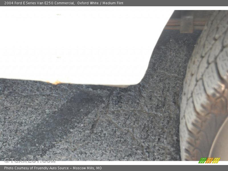 Oxford White / Medium Flint 2004 Ford E Series Van E250 Commercial