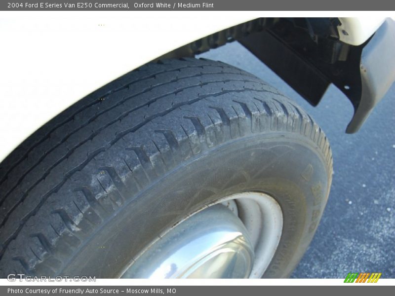 Oxford White / Medium Flint 2004 Ford E Series Van E250 Commercial