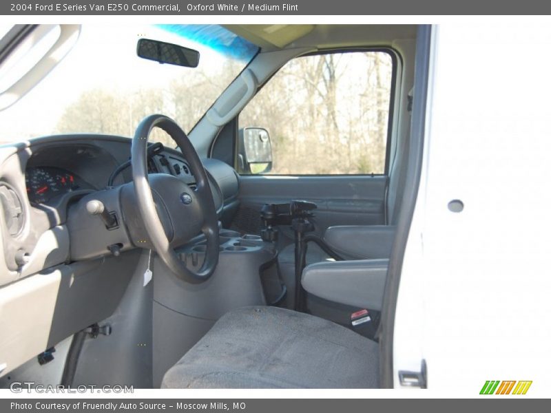 Oxford White / Medium Flint 2004 Ford E Series Van E250 Commercial