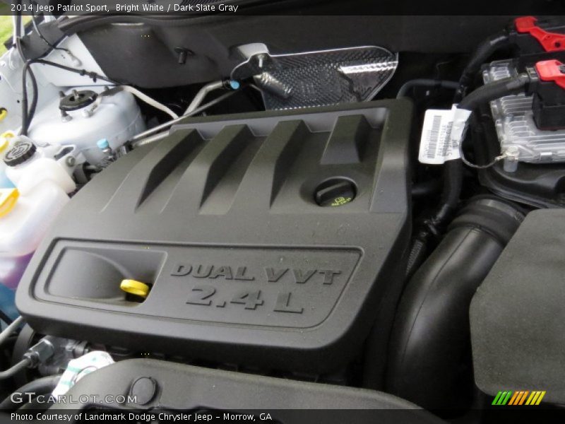 Bright White / Dark Slate Gray 2014 Jeep Patriot Sport