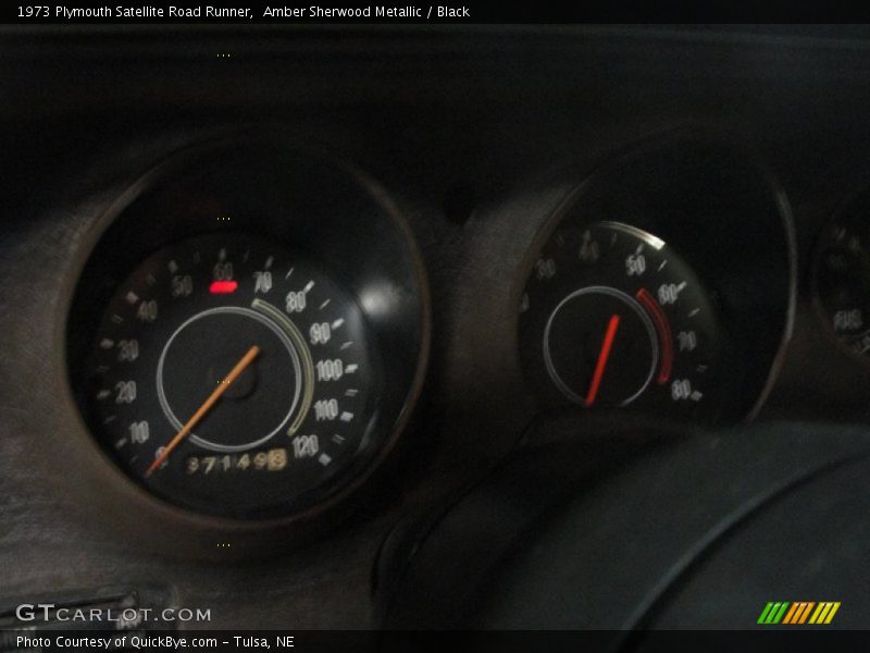 Amber Sherwood Metallic / Black 1973 Plymouth Satellite Road Runner