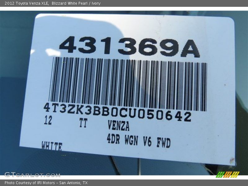 Blizzard White Pearl / Ivory 2012 Toyota Venza XLE