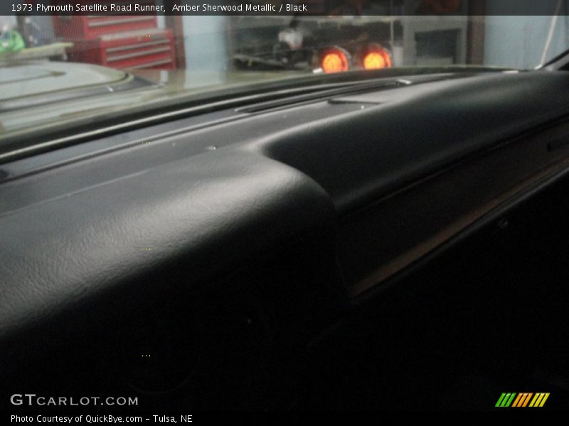 Amber Sherwood Metallic / Black 1973 Plymouth Satellite Road Runner