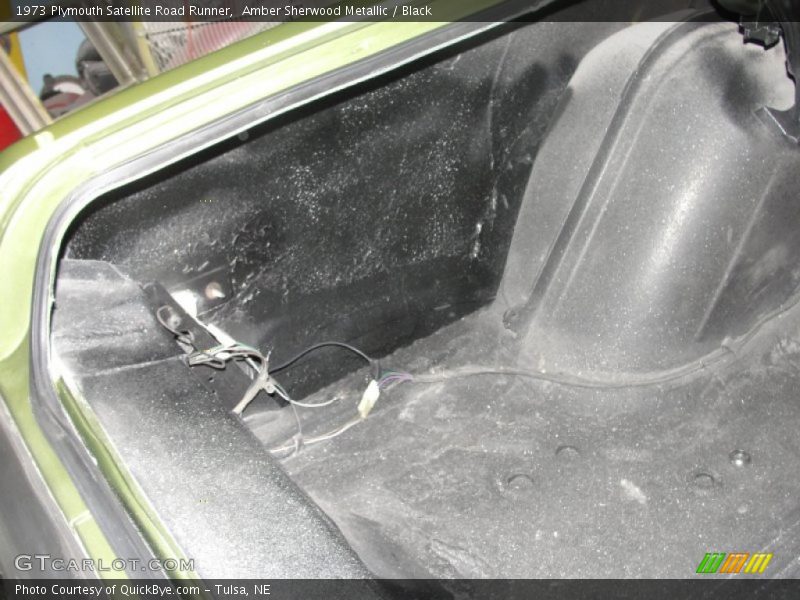 Amber Sherwood Metallic / Black 1973 Plymouth Satellite Road Runner